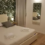לינה וארוחת בוקר Talismano Luxury & נאפולי