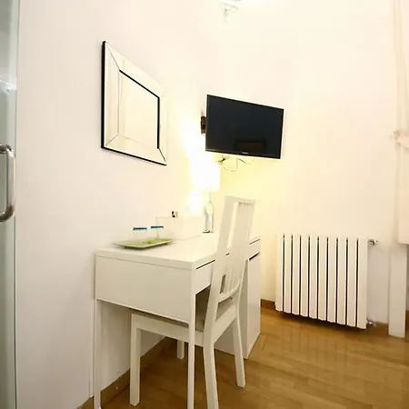 Talismano Luxury Rooms&apartments Bed & Breakfast 4*