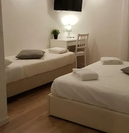 Talismano Luxury Rooms & Apartments 2* Naples
