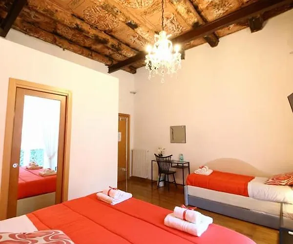 Talismano Luxury Rooms&apartments Bed & Breakfast 4*